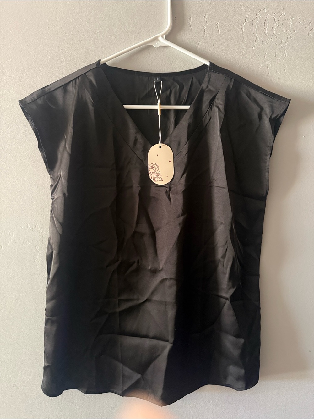 Black V-Neck Cap Sleeve Blouse - Brand Unknown